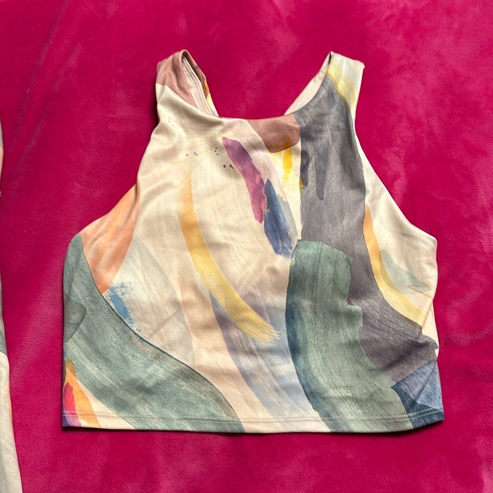 Athleta Elation crop top, wore a couple of times. Perfect condition